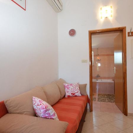 House Orhideja Hotell Mali Lošinj Eksteriør bilde